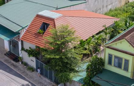 X&acirc;y Nh&agrave; V&ugrave;ng Thường Xuy&ecirc;n Mưa B&atilde;o, Mưa Đ&aacute;: Chuy&ecirc;n Gia Hưng Ch&iacute;nh Tư Vấn Giải Ph&aacute;p M&aacute;i "Bất Khả X&acirc;m Phạm"