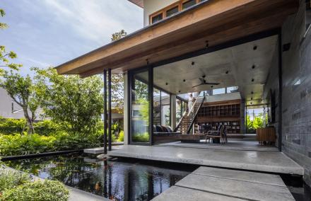 Biệt Thự "Ốc Đảo" 370m2 Tại Đ&agrave; Nẵng: Khi Bức Tường Đ&aacute; Xoắn Ốc &Ocirc;m Trọn Khu Vườn B&igrave;nh Y&ecirc;n